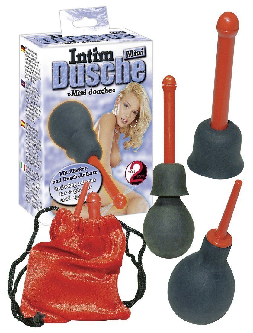 Douche anale adaptée au BDSM